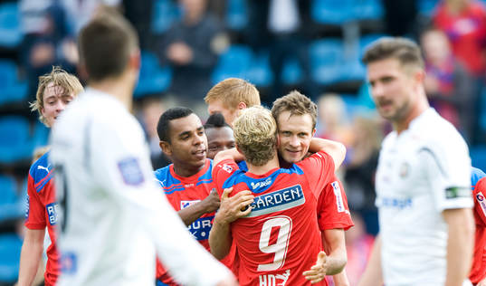 1-0 Hannu Patronen, Helsingborg, med ett drömmål