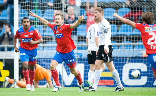 1-0 Hannu Patronen, Helsingborg, med ett drömmål