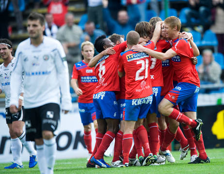1-0 Hannu Patronen, Helsingborg, med ett drömmål. Jubel