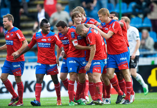1-0 Hannu Patronen, Helsingborg, med ett drömmål. Jubel