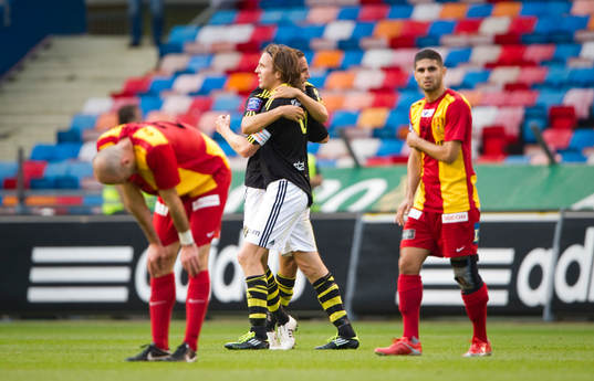 Depp i Syrianska när AIK firar sin seger