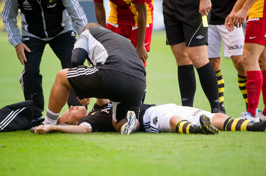 Viktor Lundberg, AIK sparkas ned