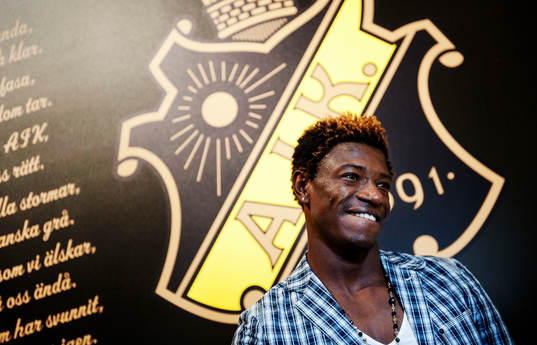 Mohamed Bangura lämnar AIK för Celtic