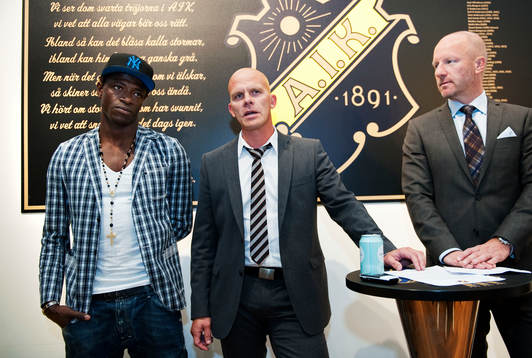 Mohamed Bangura lämnar AIK för Celtic. Jens Andersson,