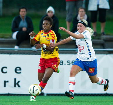 Elaine Estrella Moura, Tyresö och Jennie Wecksell, Örebro