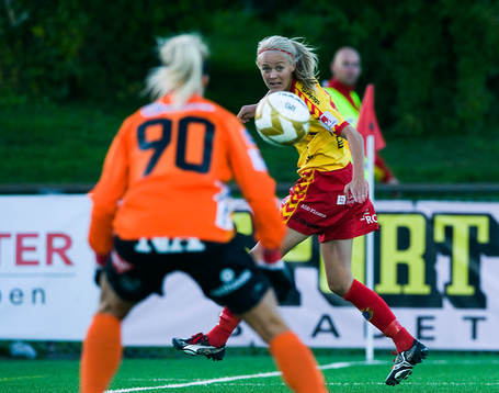 Josefin Öqvist,  Tyresö