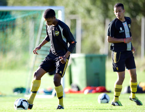 Bläddra bland fler bilder av Fotboll, IFK Hässleholm, sydafrikaner