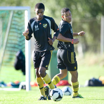 Chadley Jacobs och Sandile Hadebe, två sydafrikaner från