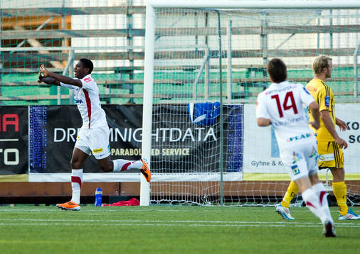 Izuchukwu Emeh, Assyriska, jubel