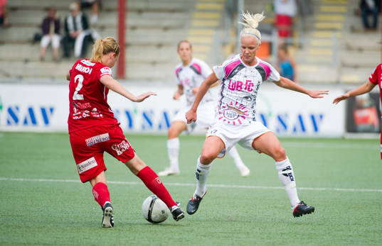 Caroline Seger, Malmö utmanas av Lena Blomqvist, Piteå