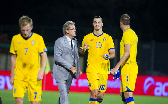 Erik Hamrén, förbundskapten pratar med Zlatan Ibrahimovic