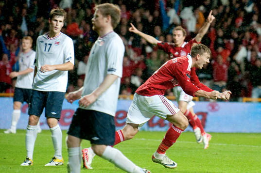Niklas Bendtner, Danmark, jubel, 1-0
