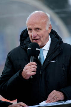 Arne Hegerfors, kommentator