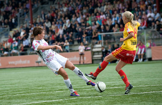 Katrine Veje, Ldb och Josefine Öqvist, Tyresö