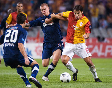 Samuel Holmén, Istanbul BB, Milan Baros, Galatasaray