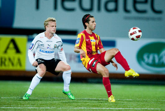 Nahir Oyal, Syrianska sparkar bollen över Emil Berger,