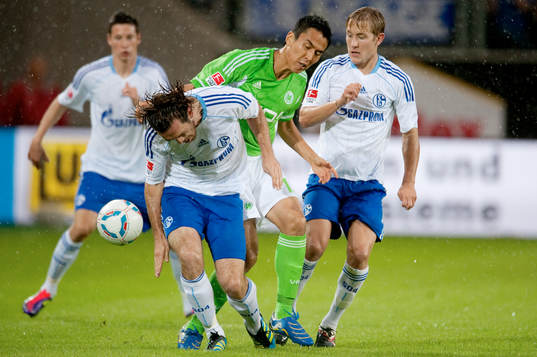Christian Fuchs, Schalke, Jouse, Wolfsburg, Lewis Holtby,