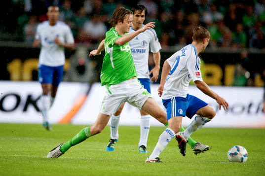 Rasmus Jönsson, Wolfsburg, Lewis Holtby, Schalke