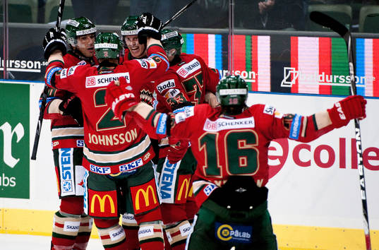 Mikael Johansson, Frölunda, gör 2-0, jubel