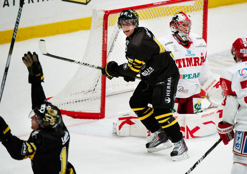 Oscar Steen och Richard Gynge, AIK, jublar
