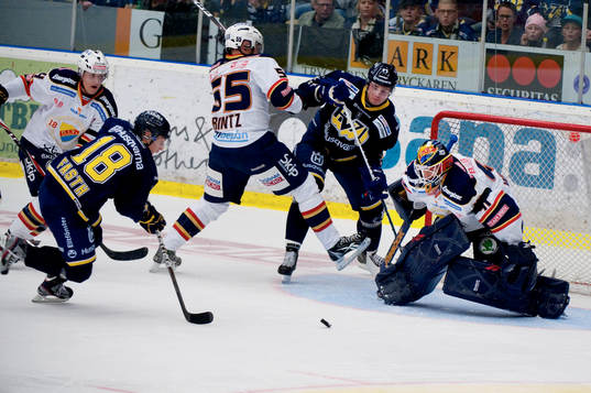 Jesper Fasth, Hv71, Gustaf Wesslau, målvakt, Djurgården