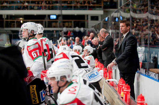 Ulf Samuelsson, tränare Modo med sonen Henrik Samuelsson
