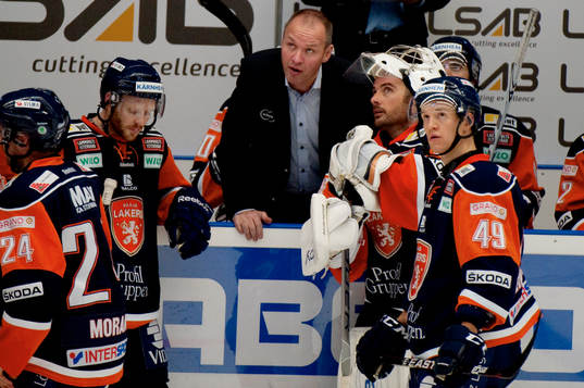 Janne Karlsson, tränare, Martin Gerber, målvakt. Time out