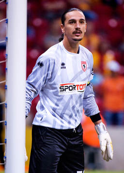 Ahmet Sahin, målvakt