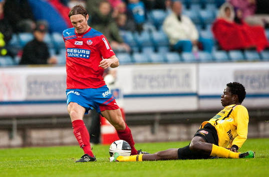 Thomas Sörum, Helsingborg och Patrick Osiako, Mjällby