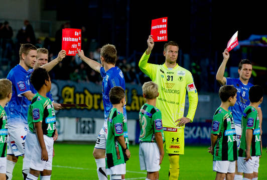Ge rasismen rött kort