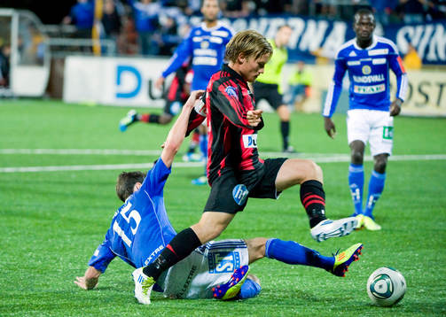 Nicklas Bärkroth, Brommapojkarna