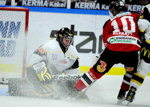 Lars Johansson, Målvakt Västerås och Robin Alvarez,