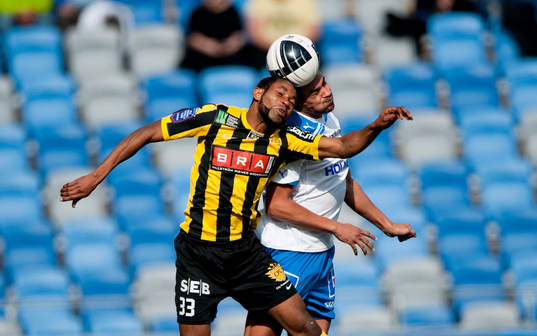 Rene Makondele, Häcken och Bobbie Friberg da Cruz,