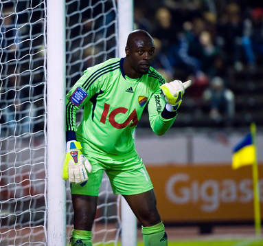 Pa Dembo Touray, målvakt