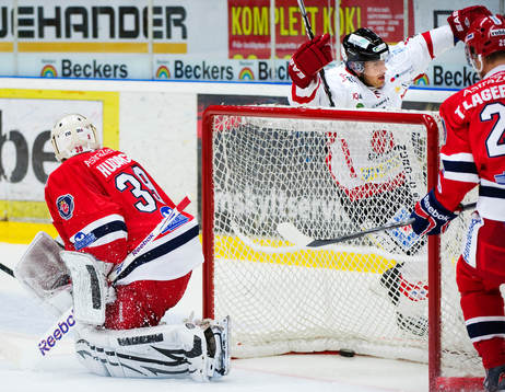 Jared Aulin, Örebro, jubel när han gör 1-1 bakom Julius