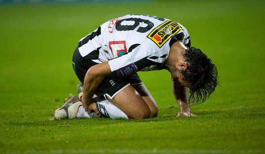 Patrik Åström. Skada, smärta