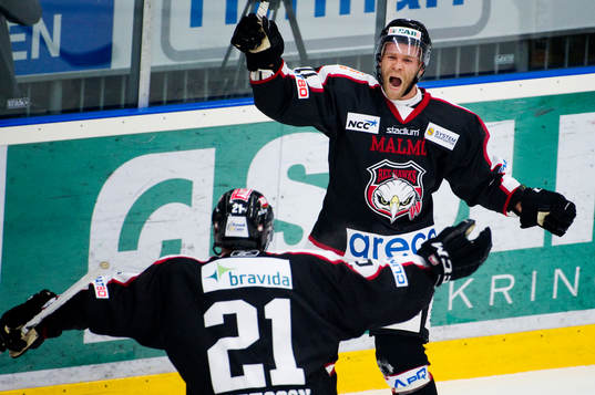Robert Carlsson, Jesper Mattsson, Malmö jubel men målet