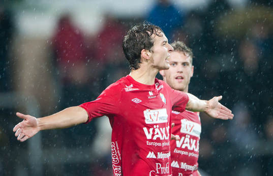 Bläddra bland fler bilder av Fotboll, Superettan, Halmstad -  Öster