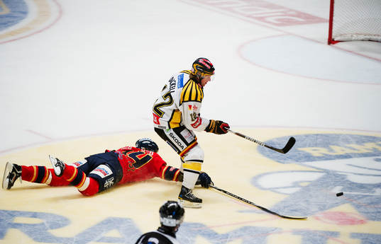 Daniel Tjärnqvist, Djurgården, slänger sig
