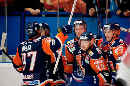 Bläddra bland fler bilder av Ishockey, elitserien, Växjö-Modo