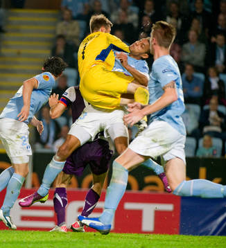 Mathias Ranegie, Malmö reducerar till 1-2 och tacklas av