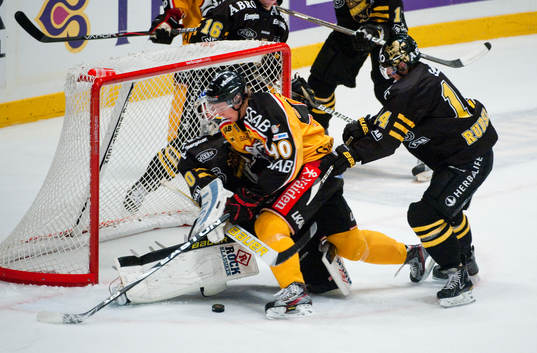 Johan Harju, Luleå går in i en närkamp med Viktor Fasth,