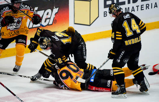 Patrik Nemeth, AIK ger sig på Johan Harju, Luleå