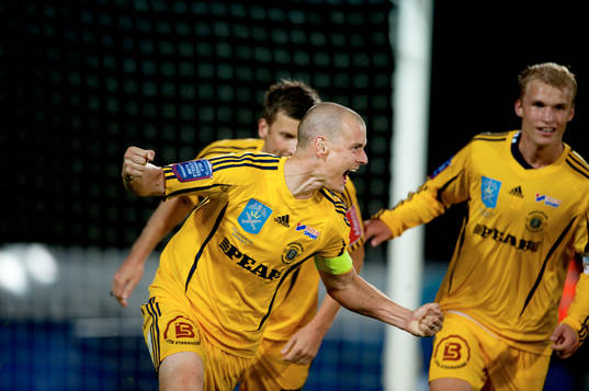 Bläddra bland fler bilder av Fotboll, Superettan, Ängelholm-Falkenberg