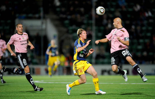 Stefan Ålander, Sundsvall, når högst i en duell med en