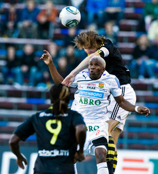 Nils-Eric Johansson, AIK och Eric Magloire Bassombeng, GAIS