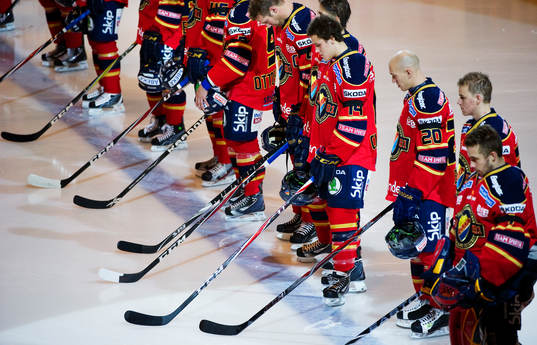 Sven Tumba hedrades i samband med hans bortgång.