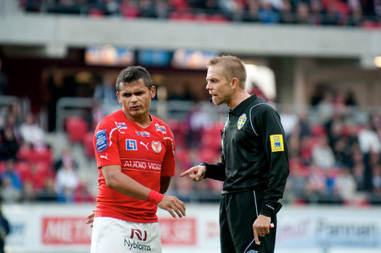 Daniel Sobralense, Kalmar, Joakim Flink, domare
