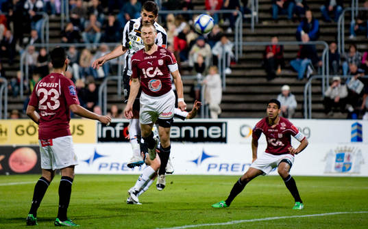 Ajsel Kujovic, Landskrona, nickar in 1-0, Fredrik Holmberg,