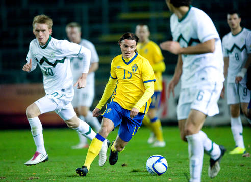 Niklas Hult, Sverige